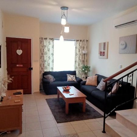 No3,23 Neilmmantos St Peyia Villa Kültér fotó