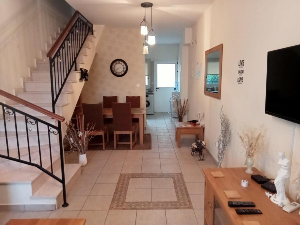 No3,23 Neilmmantos St Peyia Villa Kültér fotó