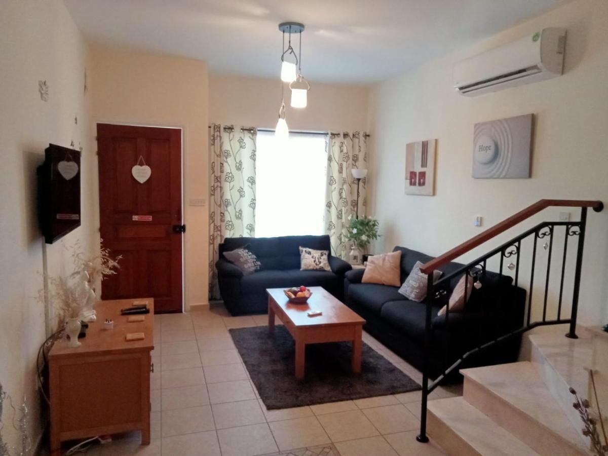 No3,23 Neilmmantos St Peyia Villa Kültér fotó